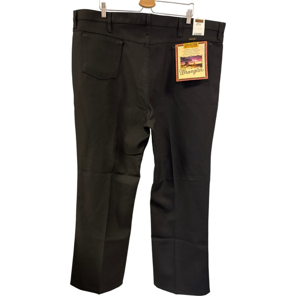 Wrangler‎ Men's Trousers 48x32 Black Regular Fit Wrinkle Resist Stretch Pants